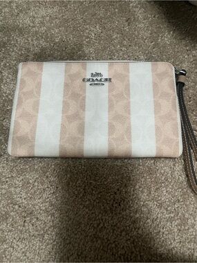 New COACH Signature Stripe Wristlet in Beige and White